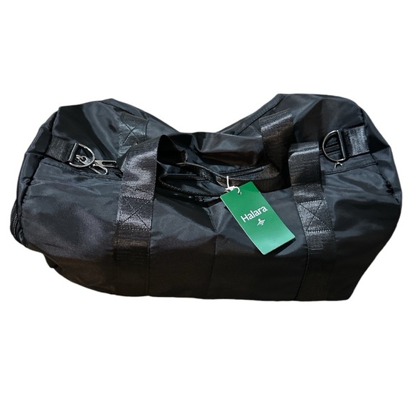 NWT - Halara Duffle/Gym Bag - black - Picture 2 of 3